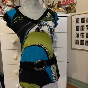 Stylish Women's V-Neck Top - Multicolor